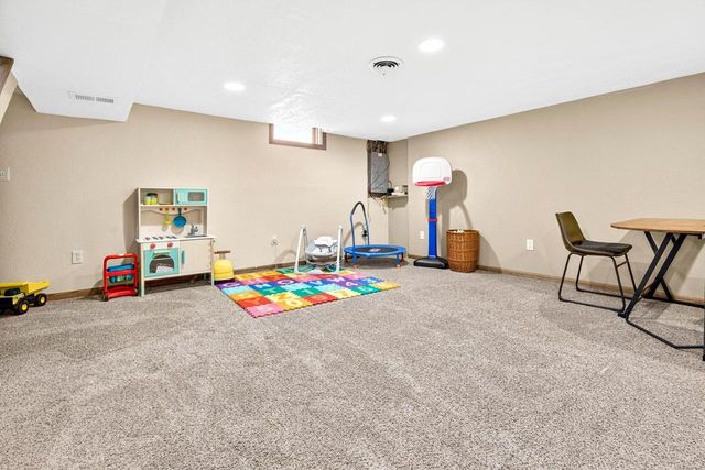 729 E MAES AVENUE, Kimberly, WI 54136