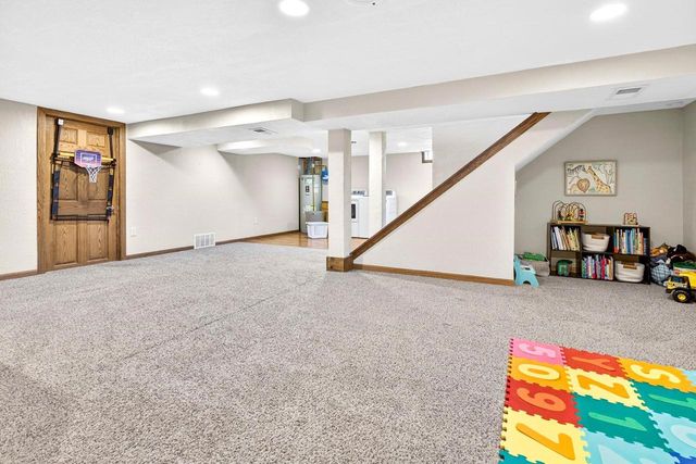 729 E MAES AVENUE, Kimberly, WI 54136