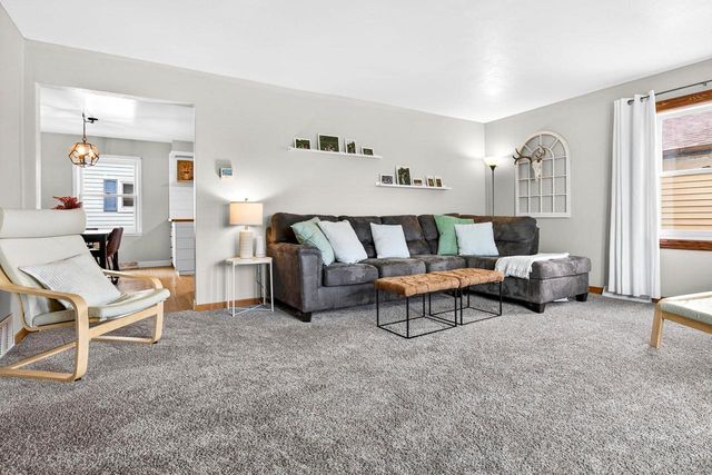 729 E MAES AVENUE, Kimberly, WI 54136