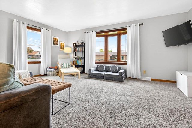 729 E MAES AVENUE, Kimberly, WI 54136