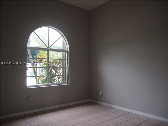 16181 SW 141st Ave, Miami, FL 33177