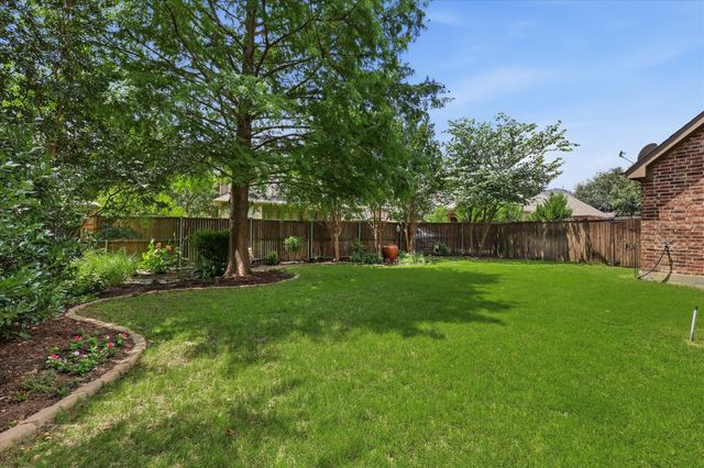 901 Foxworth Court, Allen, TX 75013