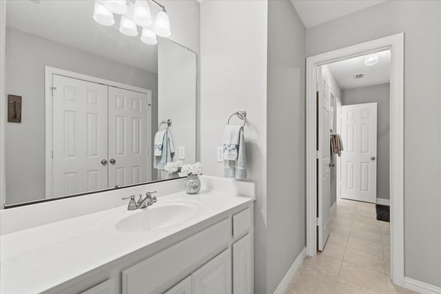 901 Foxworth Court, Allen, TX 75013