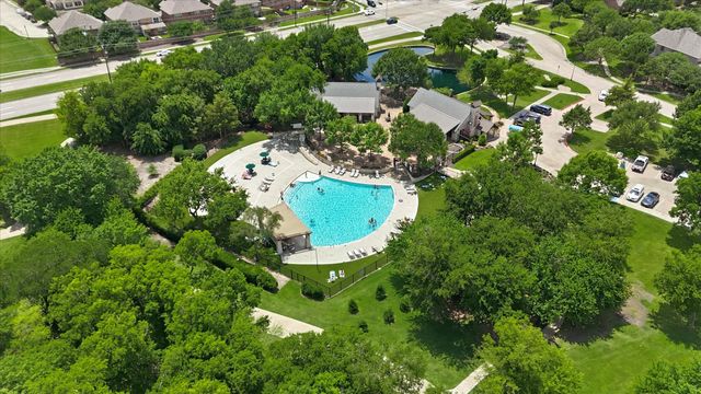 901 Foxworth Court, Allen, TX 75013