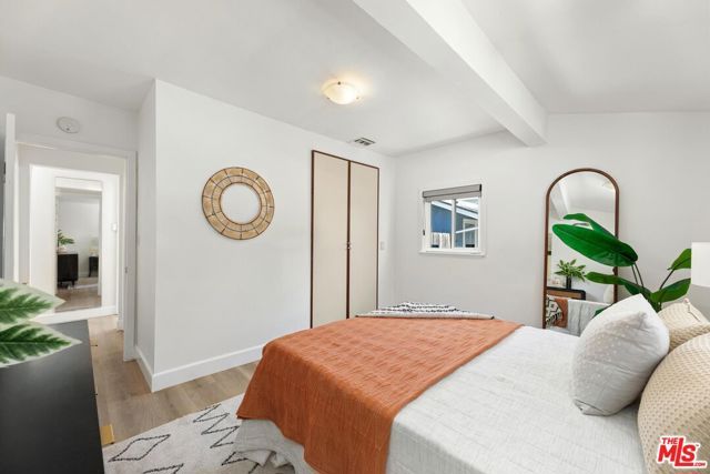 5141 Comercio Avenue, Woodland Hills (los Angeles), CA 91364