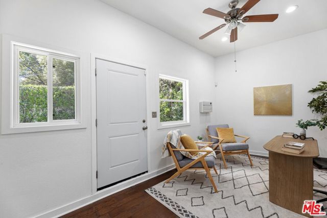 5141 Comercio Avenue, Woodland Hills (los Angeles), CA 91364