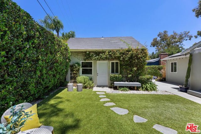 5141 Comercio Avenue, Woodland Hills (los Angeles), CA 91364
