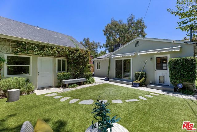5141 Comercio Avenue, Woodland Hills (los Angeles), CA 91364