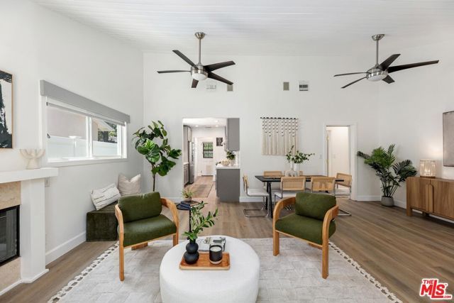 5141 Comercio Avenue, Woodland Hills (los Angeles), CA 91364