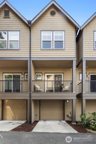 7174 27th Avenue SW, Seattle, WA 98106