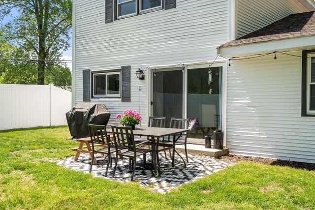 21 Randall Rd, Maynard, MA 01754