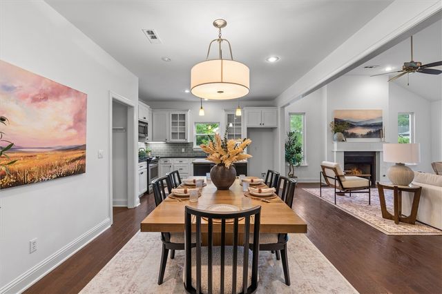 405 NW C Street, Bentonville, AR 72712
