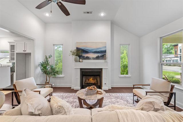 405 NW C Street, Bentonville, AR 72712