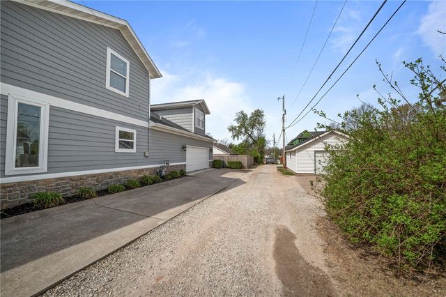 405 NW C Street, Bentonville, AR 72712