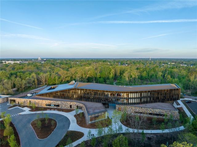 405 NW C Street, Bentonville, AR 72712
