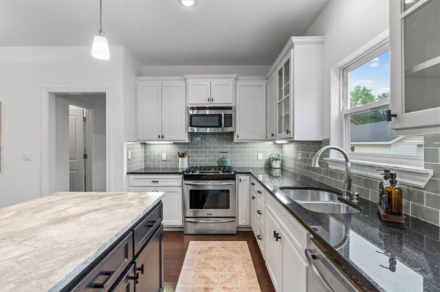 405 NW C Street, Bentonville, AR 72712