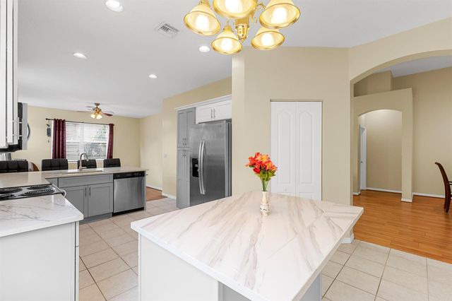 10720 Oak Bend Way, Wellington, FL 33414