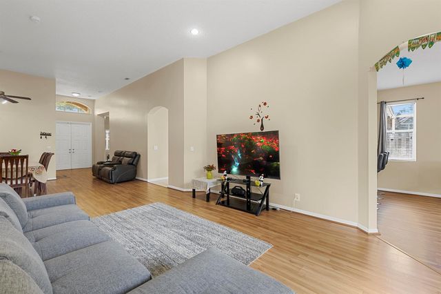 10720 Oak Bend Way, Wellington, FL 33414