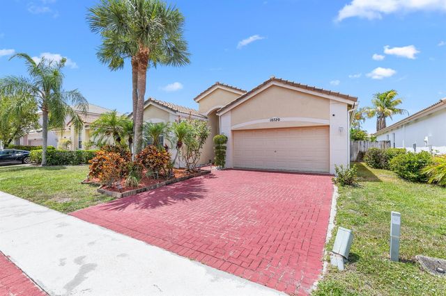 10720 Oak Bend Way, Wellington, FL 33414