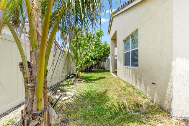 10720 Oak Bend Way, Wellington, FL 33414