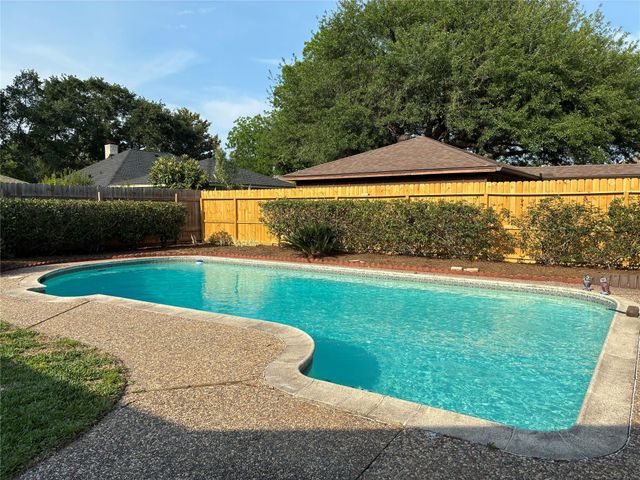 8810 Covent Garden Street, Houston, TX 77031