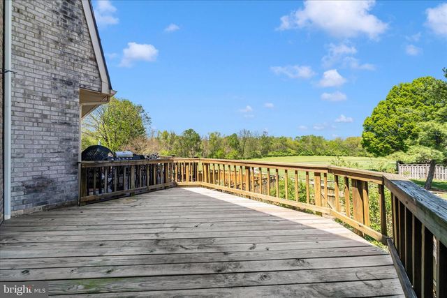 8286 WATERSIDE CT, Frederick, MD 21701