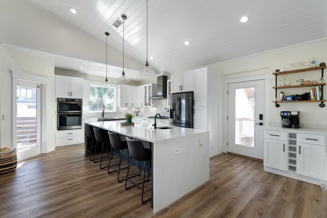 106 E St, St Augustine, FL 32080