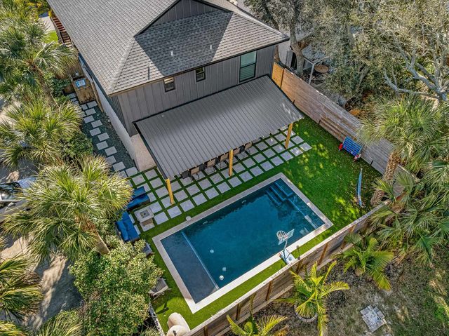 106 E St, St Augustine, FL 32080