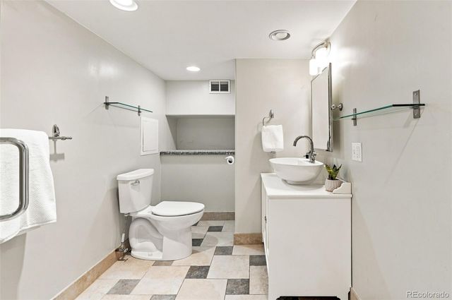 2045 N Emerson Street, Denver, CO 80205