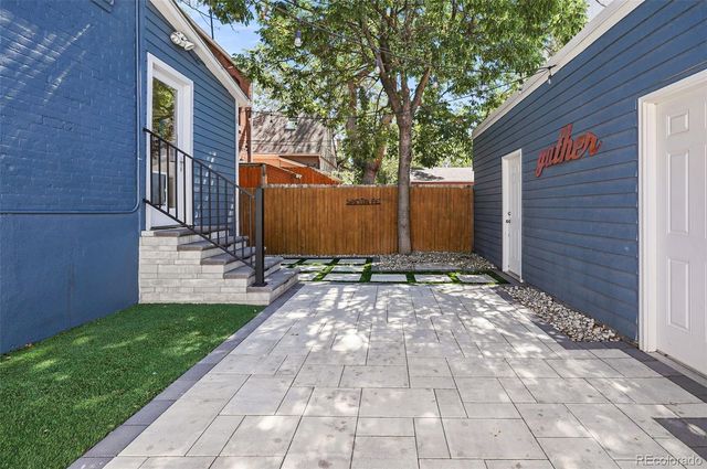 2045 N Emerson Street, Denver, CO 80205