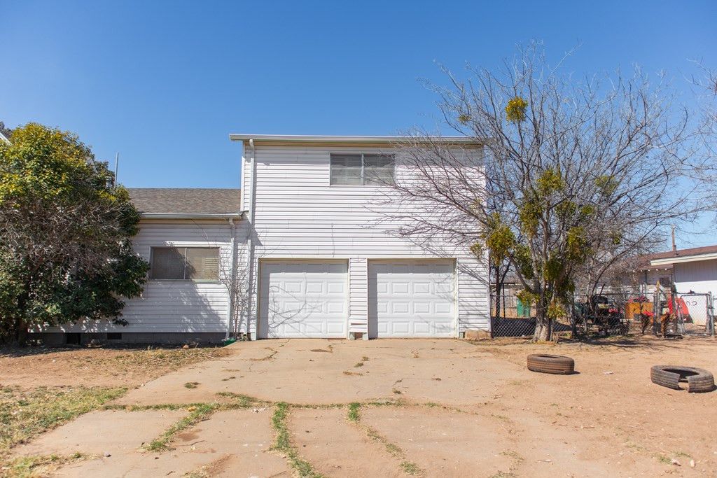 Image 19 of property listing at 1704 N Martin Luther King Street, San Angelo, TX 76903