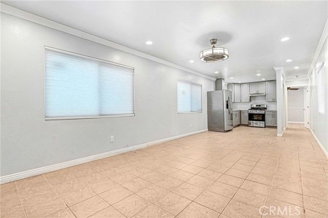 400 W 109th, Los Angeles, CA 90061