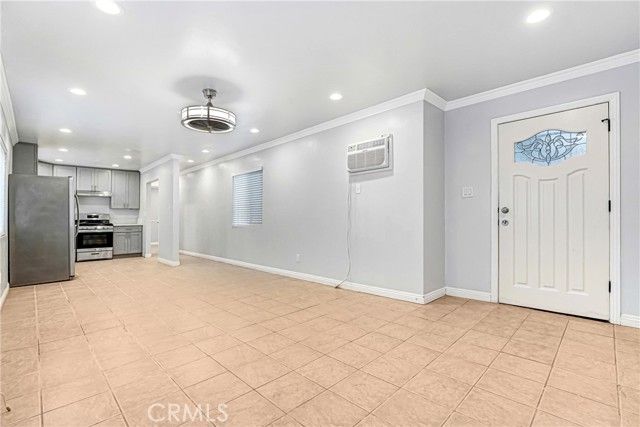 400 W 109th, Los Angeles, CA 90061