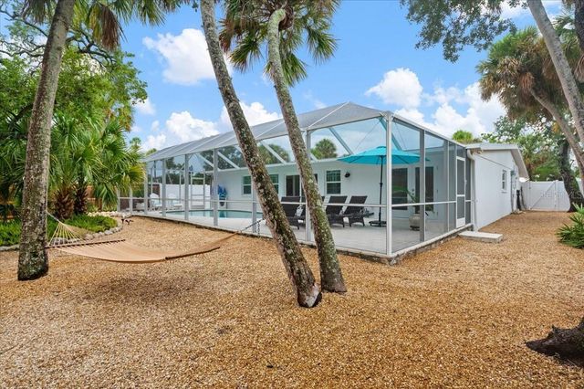 5125 SANDY BEACH AVENUE, Sarasota, FL 34242