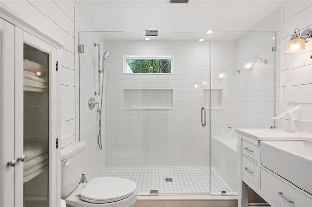 5125 SANDY BEACH AVENUE, Sarasota, FL 34242