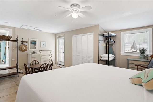 5125 SANDY BEACH AVENUE, Sarasota, FL 34242