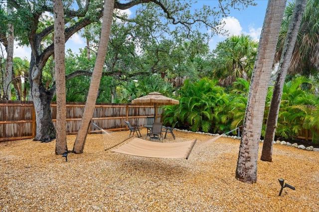 5125 SANDY BEACH AVENUE, Sarasota, FL 34242