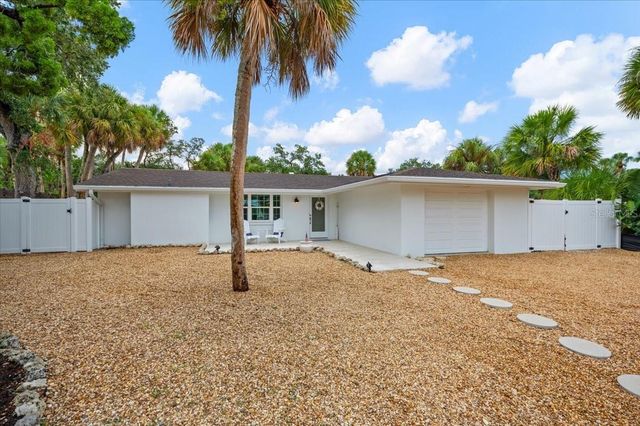 5125 SANDY BEACH AVENUE, Sarasota, FL 34242