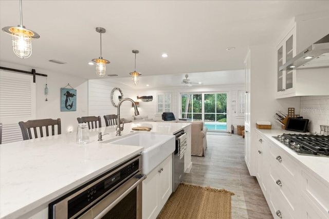 5125 SANDY BEACH AVENUE, Sarasota, FL 34242