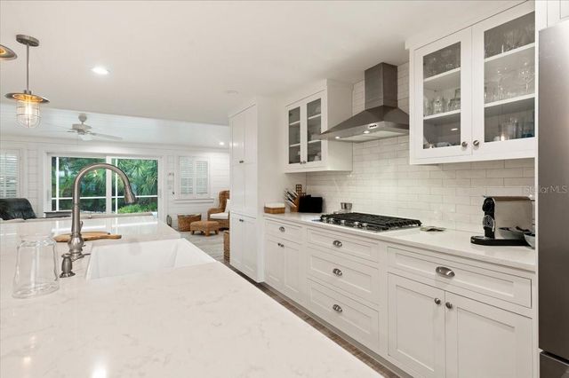 5125 SANDY BEACH AVENUE, Sarasota, FL 34242