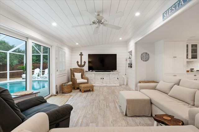 5125 SANDY BEACH AVENUE, Sarasota, FL 34242