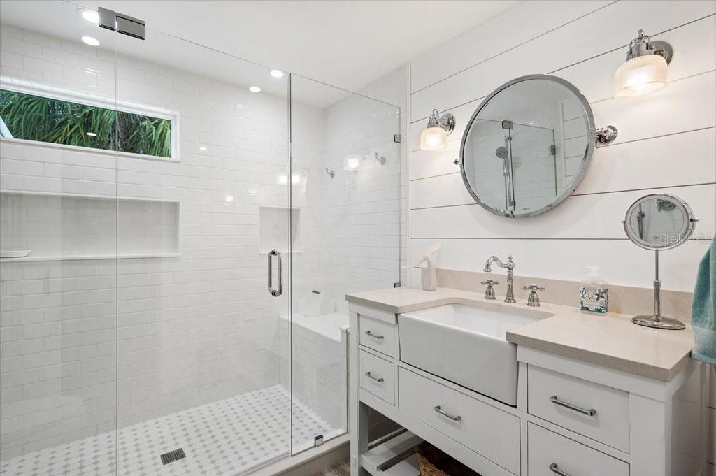 Image 24 of property listing at 5125 SANDY BEACH AVENUE, Sarasota, FL 34242