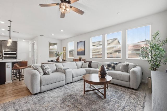 7240 Encore Way, Roseville, CA 95747