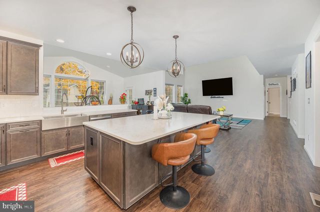 4555 LARK MEADOWS DRIVE, Mechanicsburg, PA 17055