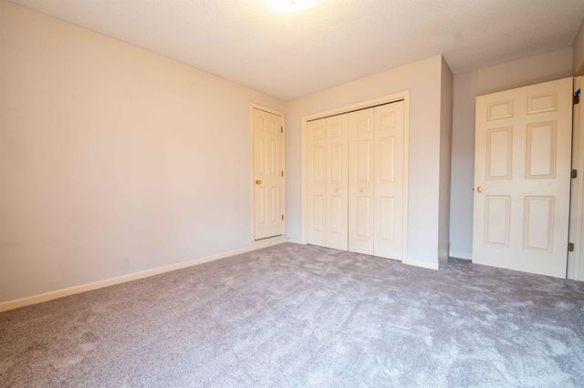 2033 WESTBRIAR DR, Memphis, TN 38016