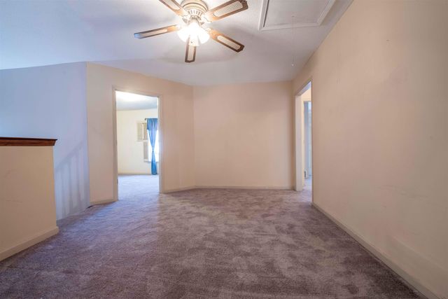 2033 WESTBRIAR DR, Memphis, TN 38016