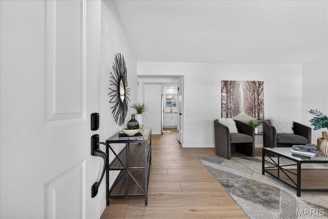 686 Damascus Drive, St Louis, MO 63125