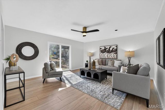 686 Damascus Drive, St Louis, MO 63125