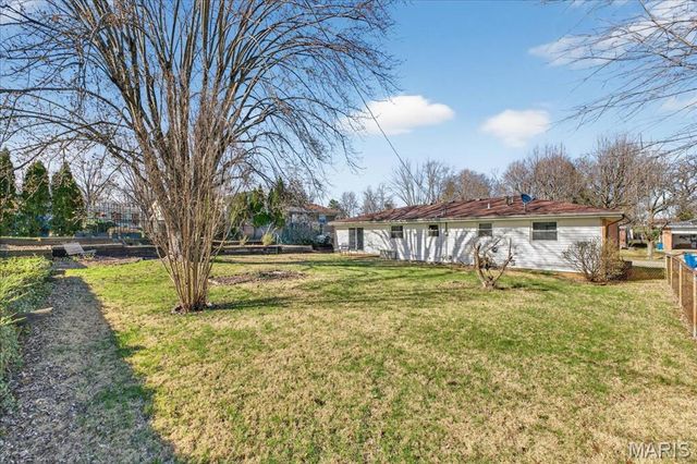 686 Damascus Drive, St Louis, MO 63125