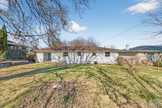 686 Damascus Drive, St Louis, MO 63125